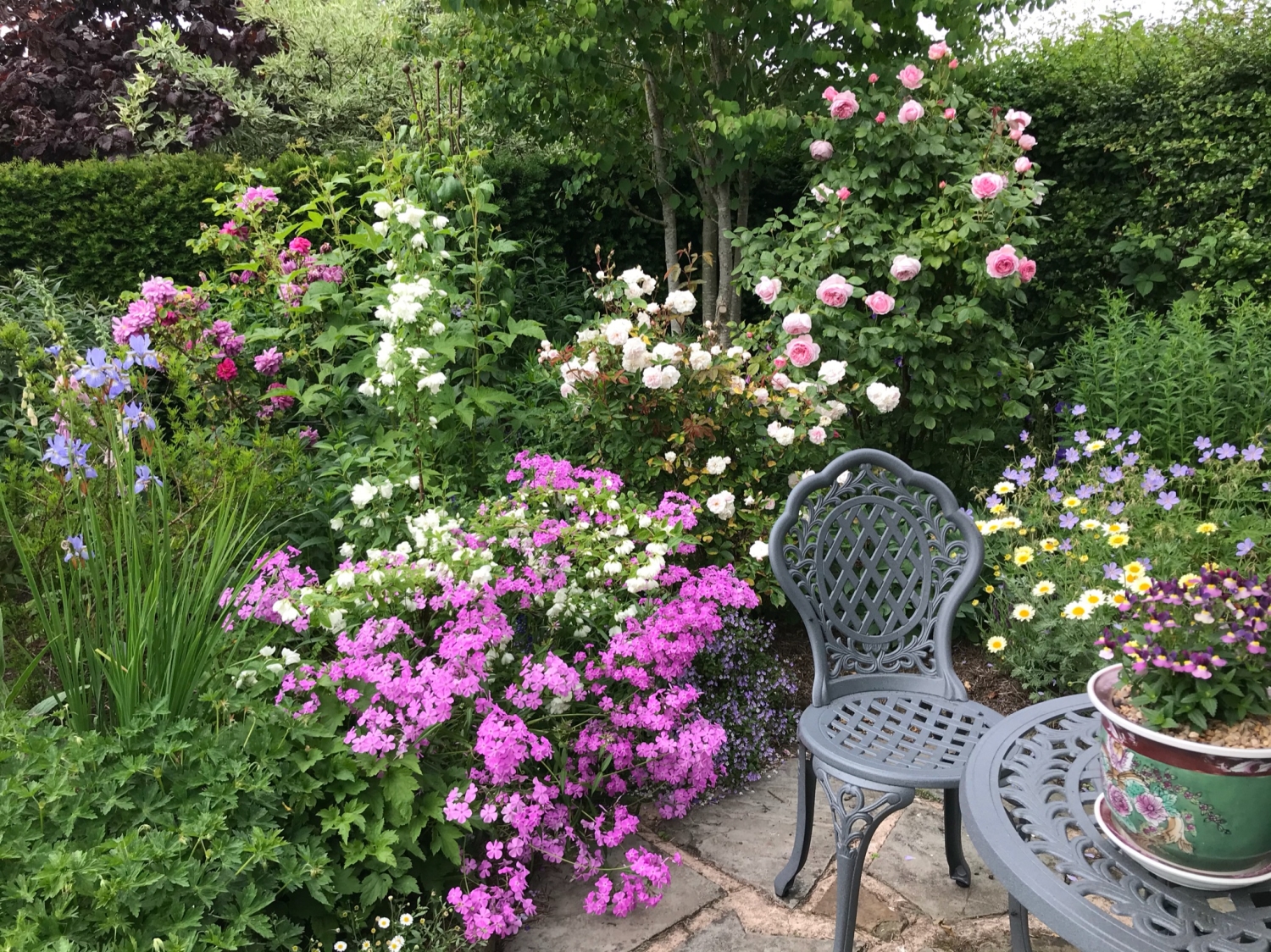 Bretherton Gardens, Leyland, Lancashire, PR26 9AD National Garden Scheme